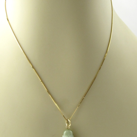 Vintage 14 Karat Yellow Gold Jade Pendant